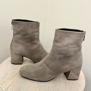 Women's Gray Suede Ankle Boot
